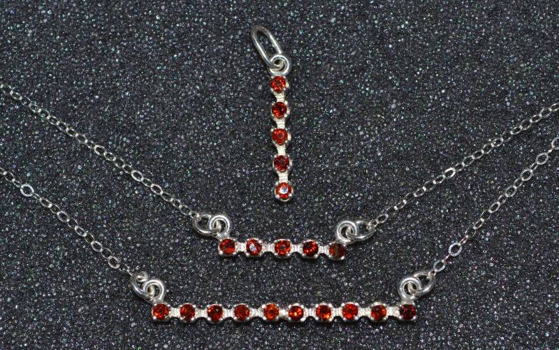 Echte 2mm Granat Facettierte Edelstein Bar Halskette Oder Anhänger, Wählen Sie Zierlicher Minimaler Januar Geburtsstein in Sterling Silber von AngelwearCreations