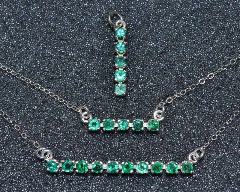 Echte 3mm Smaragd Facettierte Edelstein Bar Halskette Oder Anhänger, Wählen Sie Zierlicher Minimaler Schlichter Grüner Mai Geburtsstein in von AngelwearCreations