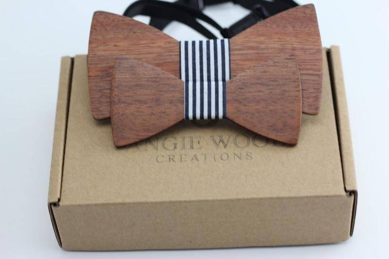Gravierte Adult Size Red Sandelholz Schmetterling Fliege Mit Weiß Gepunkteten Herzstück | B0222, Vater Und Sohn Holz Bowtie von AngieWoodCreationsCo