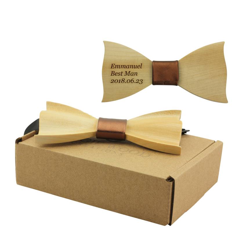 Gravierte Ahorn Schmetterling Fliege Mit Metallic Kunstleder Mittelstück | B1302, 3D Holz Fliege von AngieWoodCreationsCo