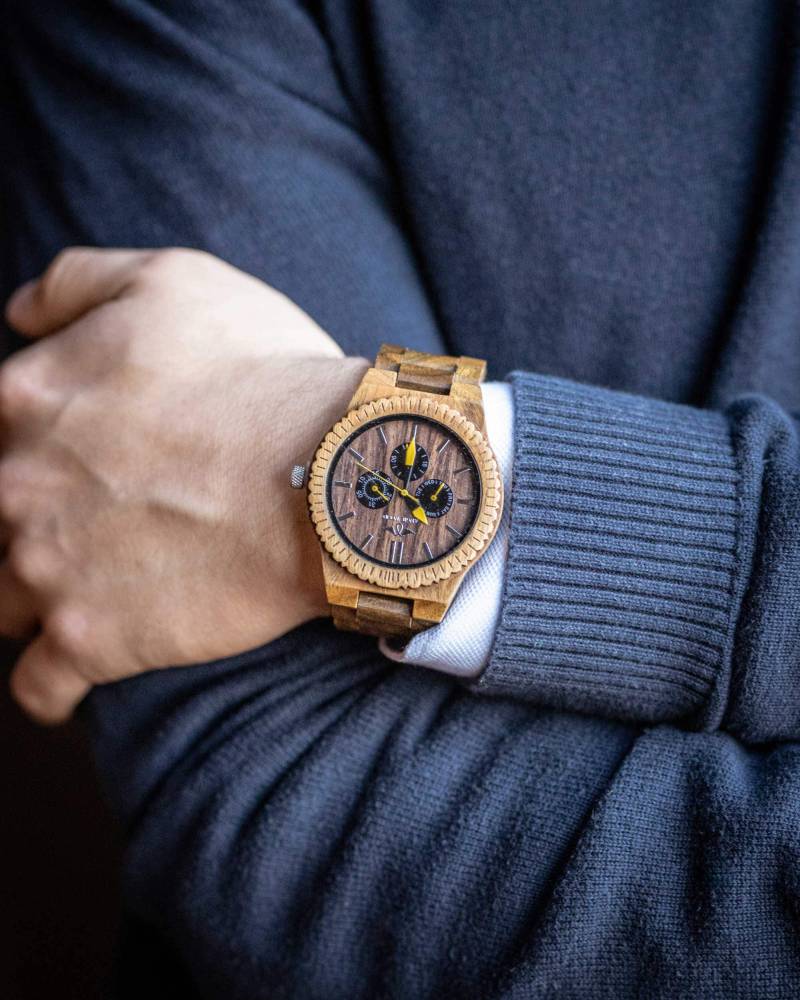 Gravierte Grüne Sandelholz Herrenuhr Mit Einstellbarem Armband, Personalisierte Holz Uhr(W144 von AngieWoodCreationsCo