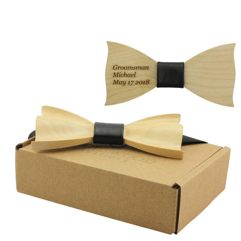 Gravierte Maple Butterfly Fliege Mit Schwarzem Kunstleder-Mittelstück | B1301, Holzfliege von AngieWoodCreationsCo