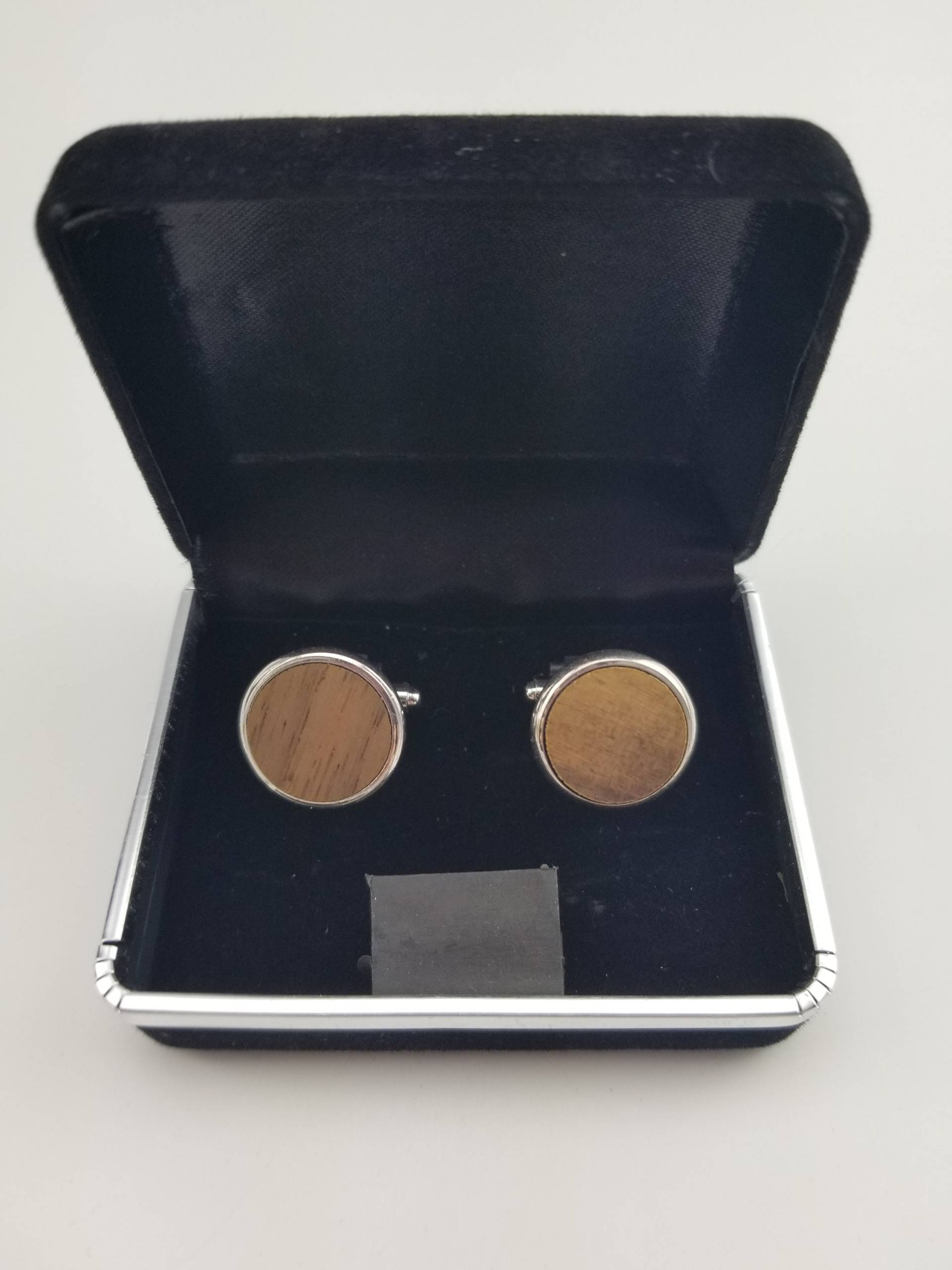 Gravierter Manschettenknopf, Holzmanschettenknopf, Herrenmanschettenknopf, Holzmanschettenknöpfe, Holz, Groomsmen-Manschettenknöpfe | Cl003 von AngieWoodCreationsCo