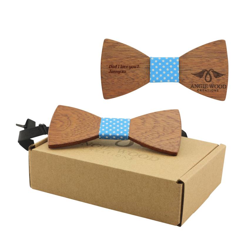 Roter Sandelholz-Schmetterlingsfliege Mit Weißem Gepunktetem Mittelstück | B0222 von AngieWoodCreationsCo