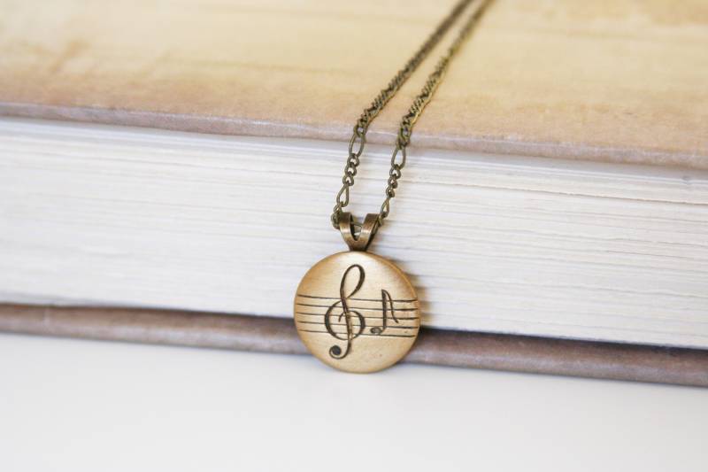 Vintage Musik Note Halskette Aus Messing Violinschlüssel Anhänger Vintage Musik Note Halskette Aus Messing Violinschlüssel Anhänger von AngleAh
