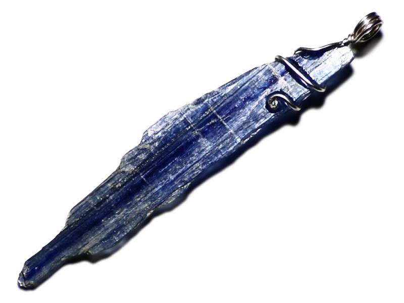 Große Kyanit Anhänger Für Männer | 26, 8 Ct Natürliche Kristall in Sterling Silber, Roh Halskette, Blau Edelstein Draht Wickeln Schmuck von AngryTurtle