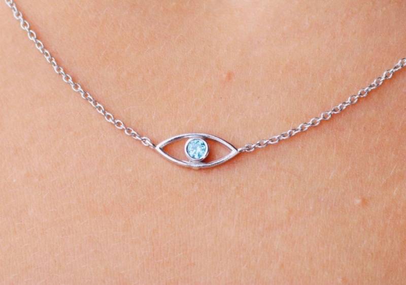 Birthstone Winzige Gold Halskette, Benutzerdefinierte Auge Kleine Weißgold Halskette Geburtsstein, Böses 14 K von AniJewelryDesign