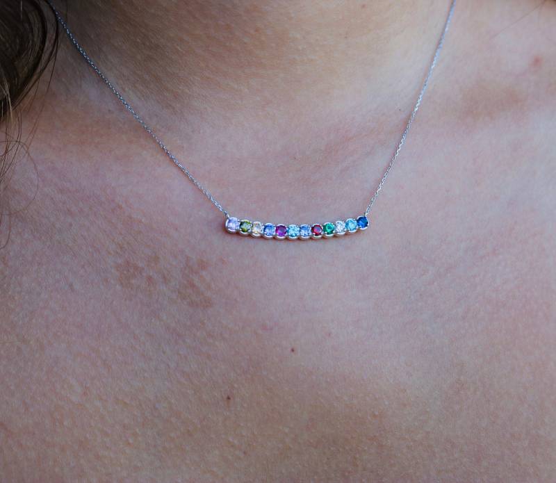 Weihnachtsgeschenk Mutter Gold Halskette, 14K Geburtsstein Halskette Für Mama, Custom Sie von AniJewelryDesign