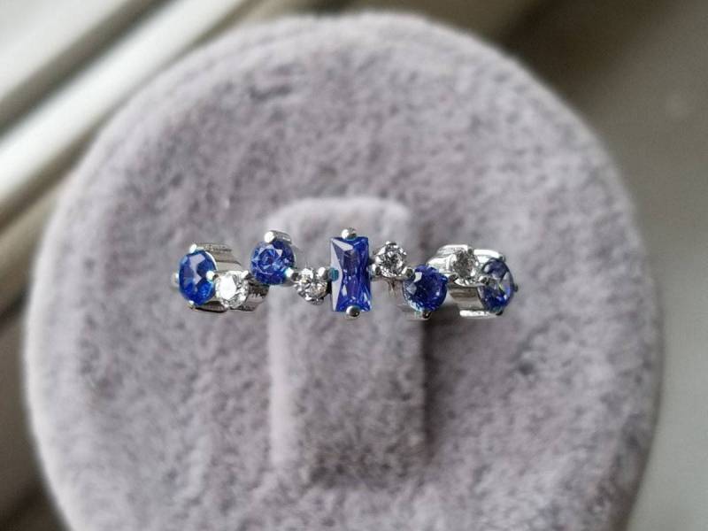 Weißgold Cluster Saphir Ring, Weihnachten Geschenk Ringe, Gold Versprechen Zirkonia Handgemachte Stapelbare Ring von AniJewelryDesign