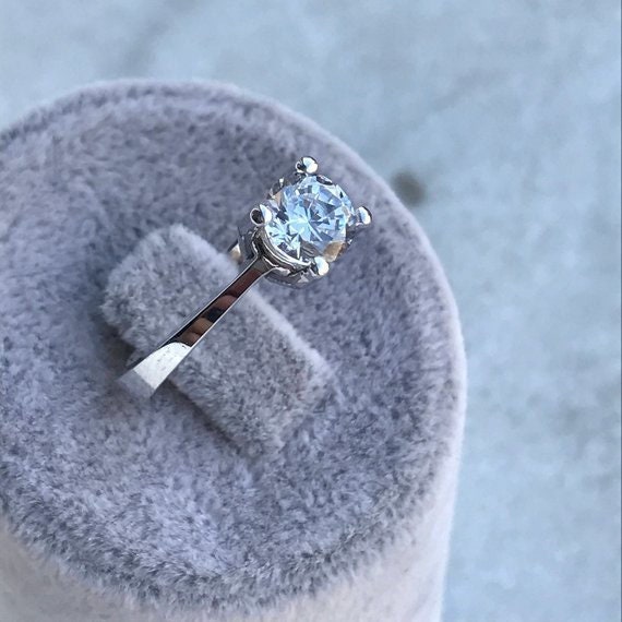 Weißgold Verlobungsring Für Sie, Weihnachtsgeschenk Solitär Ring, Womens Gold, Ring von AniJewelryDesign