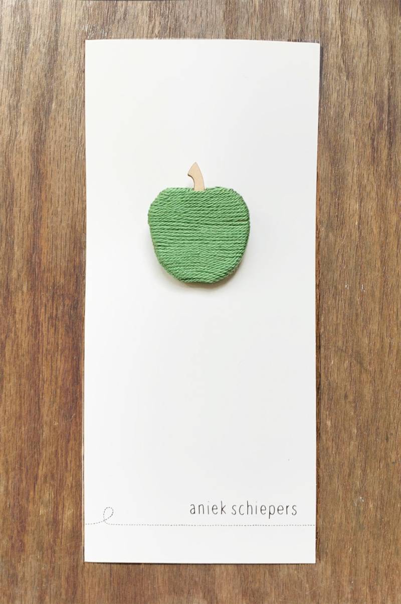 Apfelbrosche 01 von AniekSchiepers