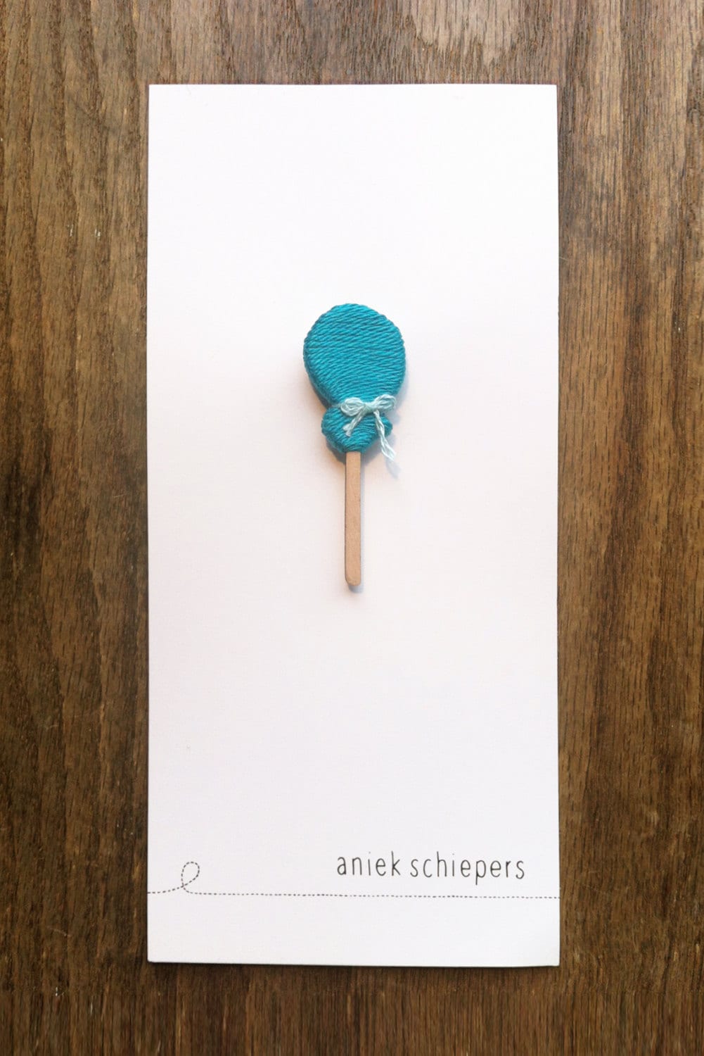 Lutscher-Brosche von AniekSchiepers