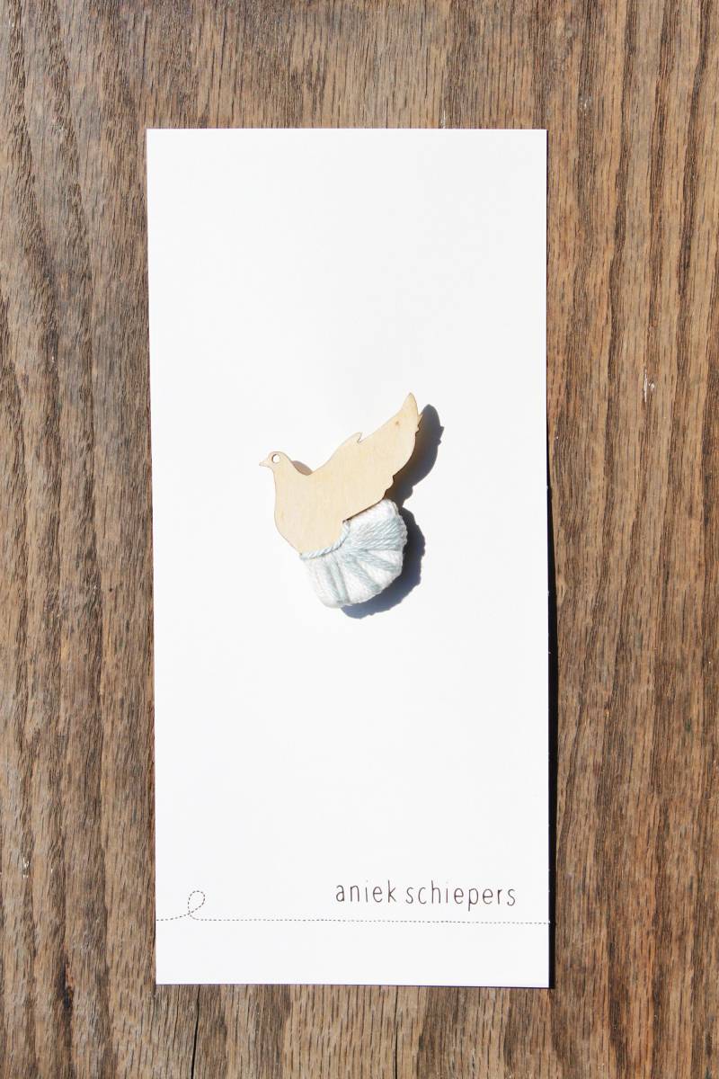 Taubenbrosche von AniekSchiepers