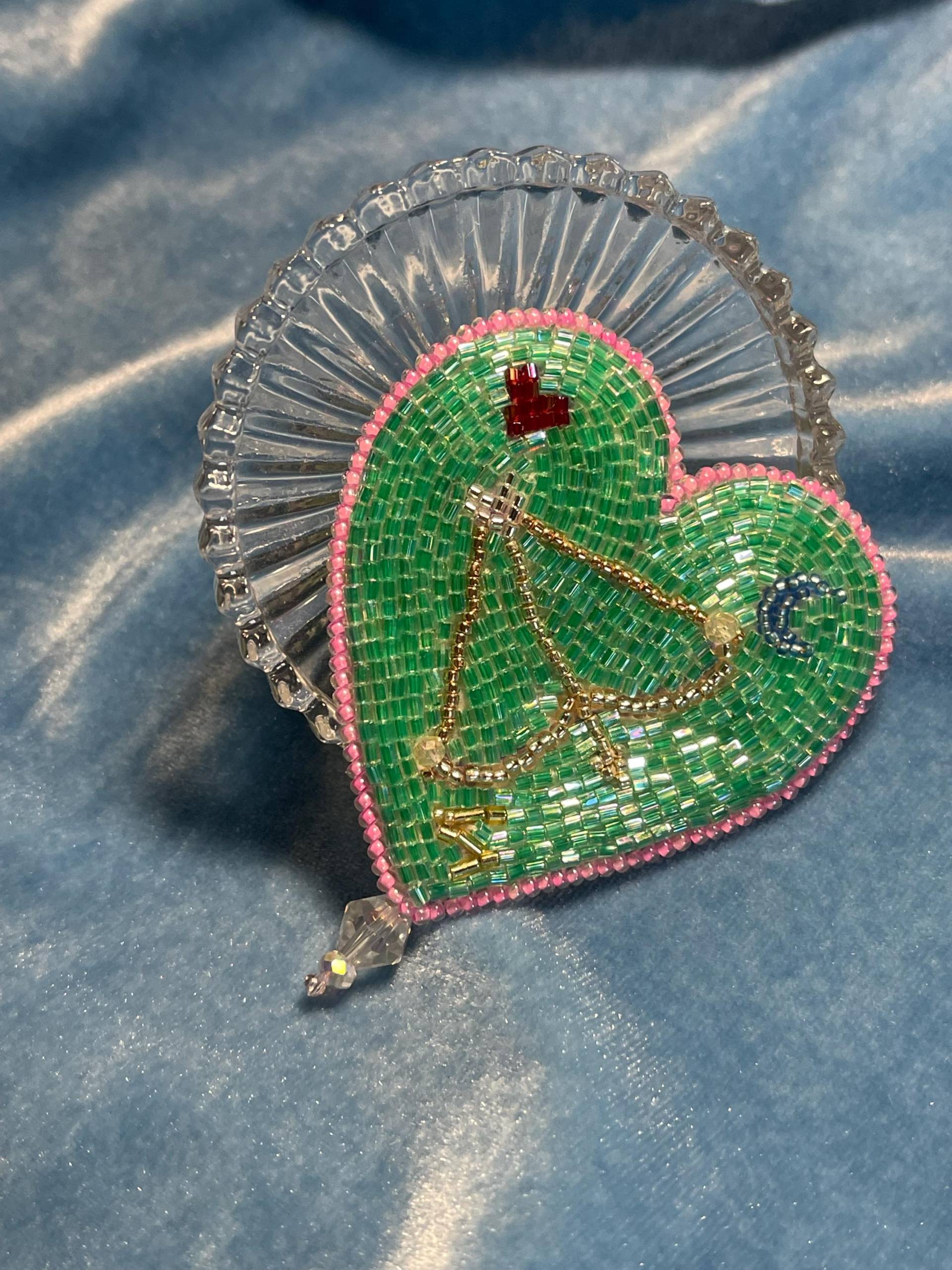 Schütze Sternzeichen Herz Brosche Handbestickter Constellation Pin von AnimaStore