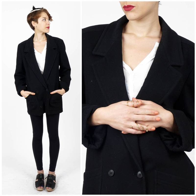 Vintage 1980Er Jahre Schwarzer Woll Zweireihiger Langer Revers Niedriger Vier-Knopf-Blazer Von Jaeger | Größe S/M Vintage 1980Er Jahre Schwarzer Woll Zweireihiger Langer Revers Niedriger Vier-Knopf-Blazer Von Jaeger | Größe S/M von AnimalHeadVintage