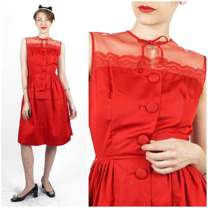 Vintage 50Er/60Er Jahre Rubinrotes Ärmelloses Abendkleid Mit Illusion-Mieder Und Schleife Von Vicky Vaughn | Xs/Klein Vintage 50Er/60Er Jahre Rubinrotes Ärmelloses Abendkleid Mit Illusion-Mieder Und Schleife Von Vicky Vaughn | Xs/Klein von AnimalHeadVintage