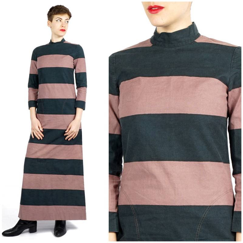 Vintage 60Er Jahre Mauve & Schwarz Gestreiftes Maxi Kleid Mit Stehkragen Von Marimekko | Xs/Klein Vintage 60Er Jahre Mauve & Schwarz Gestreiftes Maxi Kleid Mit Stehkragen Von Marimekko | Xs/Klein von AnimalHeadVintage