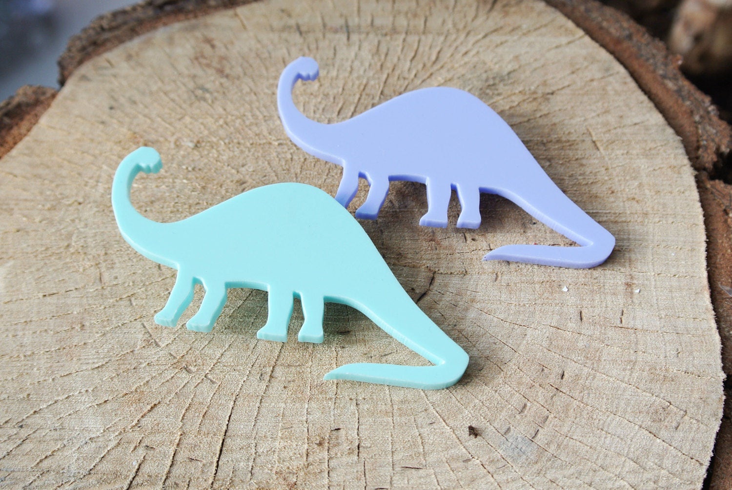 Brontosaurus Dinosaurier Pin Brosche - Pastell Tier Laser Cut Schmuck von Animalhairstuff