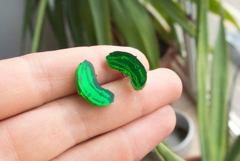 Gurke Ohrstecker von Animalhairstuff