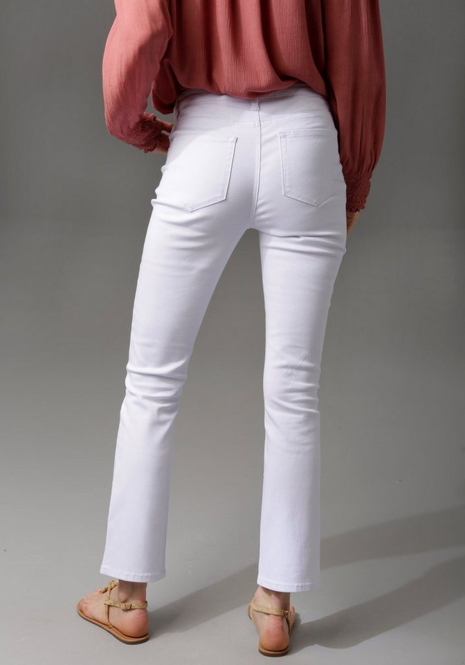 Aniston CASUAL Bootcut-Jeans in knöchelfreier Länge von Aniston CASUAL