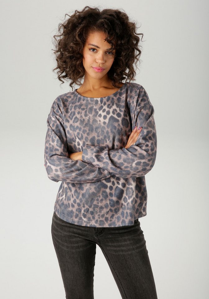 Aniston CASUAL Sweatshirt mit trendigem Leo-Druck - jedes Teil ein Unikat von Aniston CASUAL