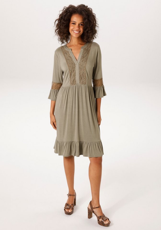 Aniston CASUAL Tunikakleid mit Häkelspitze vertiertes Vorderteil und Ärmel - NEUE KOLLEKTION von Aniston CASUAL