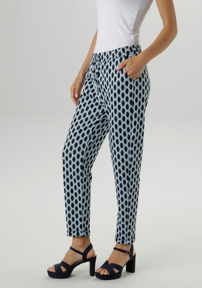 Aniston SELECTED Schlupfhose mit Allover-Muster in geometrischer Wabenoptik - NEUE KOLLEKTION von Aniston SELECTED