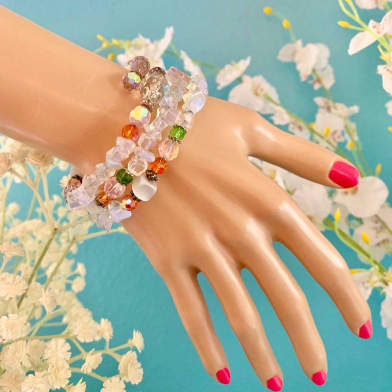 Wunderschönes Memory Wire Armband Mit Opalith, Ab Und Mix Perlen von AnitaFunita