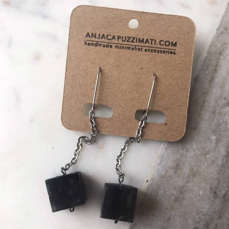 Ohrringe - Edelstahl Mit Schwarzen Handguss Beton Perlen Ohrringe - Edelstahl Mit Schwarzen Handguss Beton Perlen von AnjaCapuzzimaticom