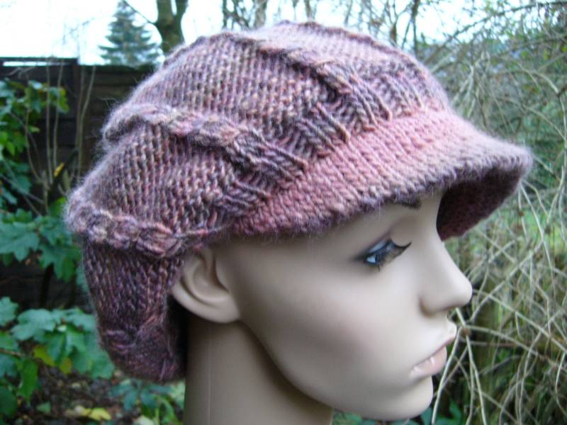 Edle Ballonmütze Mit Schirm von AnjaClauberg