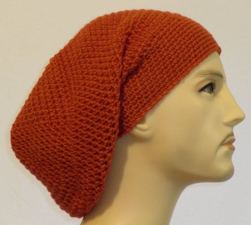 Gehäkelte Skullmütze in Orangebraun Gehäkelte Skullmütze in Orangebraun von AnjaClauberg