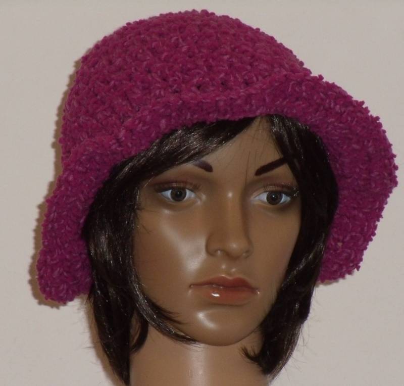Gehäkelter Hut in Pink von AnjaClauberg