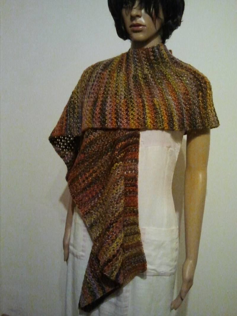 Langer Gestrickter Schal in Herbstfarben von AnjaClauberg