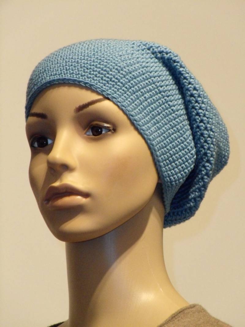 Mittelblaue Gehäkelte Beanie von AnjaClauberg