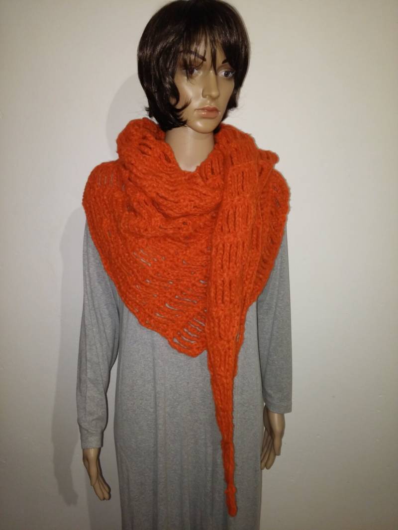 Orange Gehäkelte Stola von AnjaClauberg