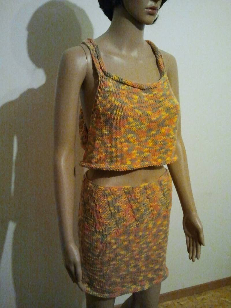 Topp Mit Rock in Sonnenfarben Topp Mit Rock in Sonnenfarben von AnjaClauberg