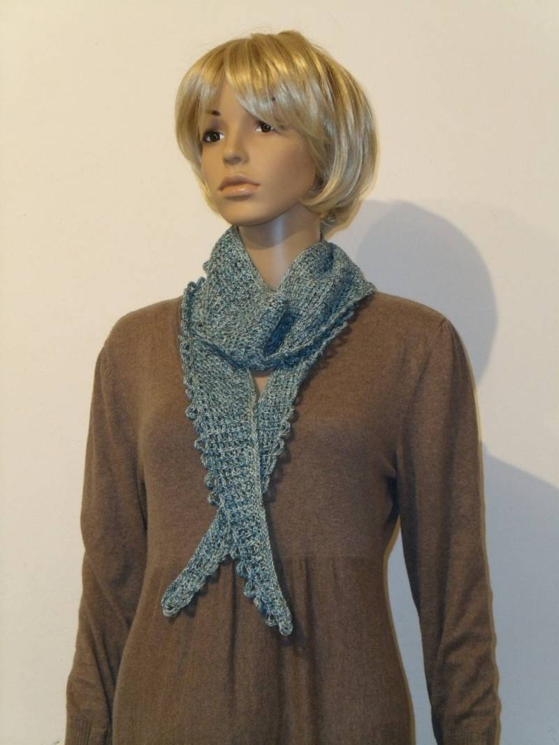 Tunesisch Gehäkelter Baumwollschal in Blautönen Tunesisch Gehäkelter Baumwollschal in Blautönen von AnjaClauberg