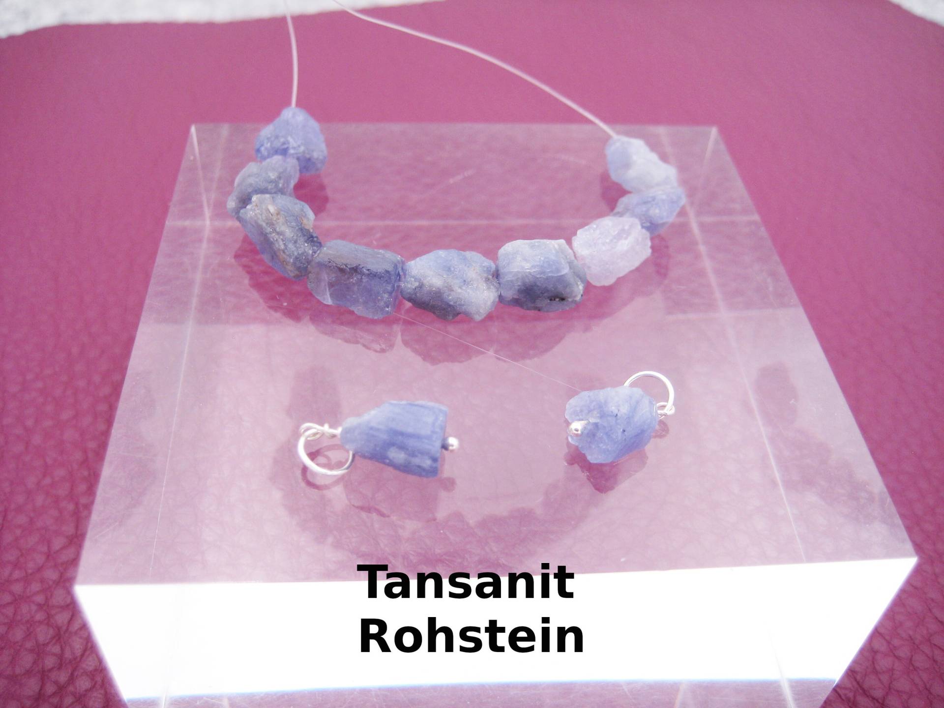 Kettenanhänger Tansanit, Grau, Blau, Rohstein, Natürlich, Nugget, Charm, 925 Silber, Rosegold Filled, Gold Filled Kettenanhänger Tansanit, Grau, Blau, Rohstein, Natürlich, Nugget, Charm, 925 Silber, Rosegold Filled, Gold Filled von AnjasCharmwelt
