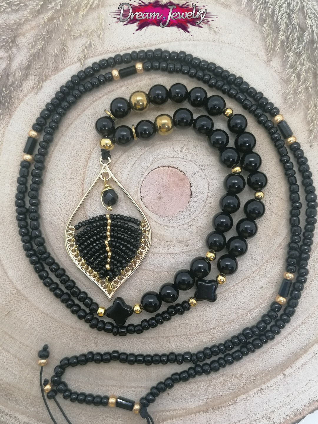 Lange Einzigartige Perlenkette |Jadeperlen | Halskette Anhänger in Schwarz Und Gold| Geschenk Mutter Edelsteinperlen Lange Einzigartige Perlenkette |Jadeperlen | Halskette Anhänger in Schwarz Und Gold| Geschenk Mutter Edelsteinperlen von AnjasDreamJewelry