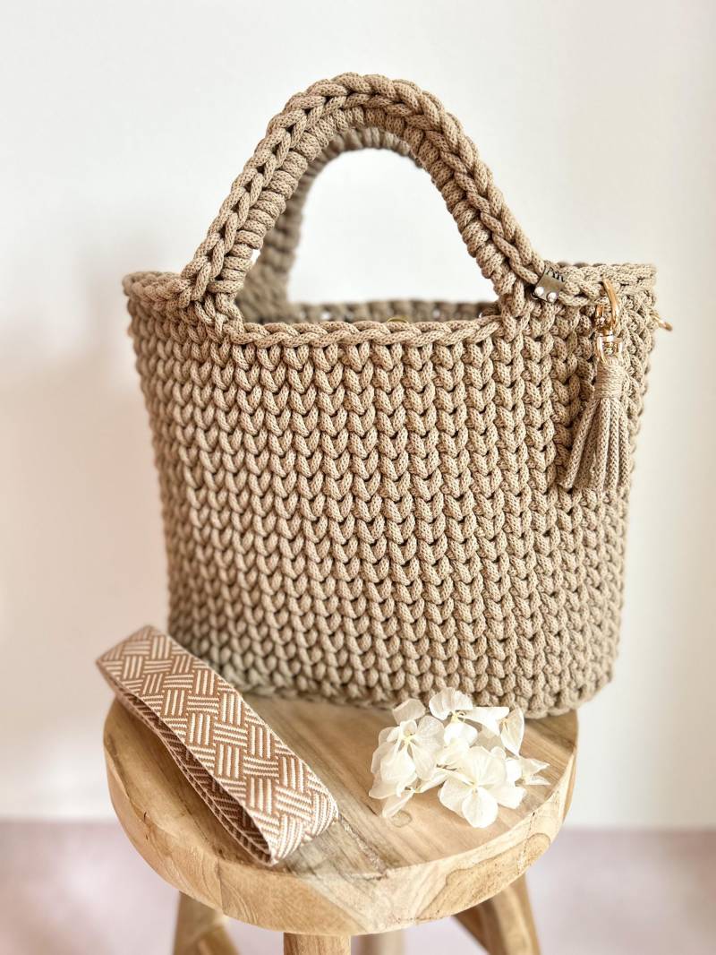Tasche Mit Anhänger | Häkeltasche Magnetdruckknopf Umhängetasche Baumwolle Tasche Mit Anhänger | Häkeltasche Magnetdruckknopf Umhängetasche Baumwolle von AnjoliesKreationen