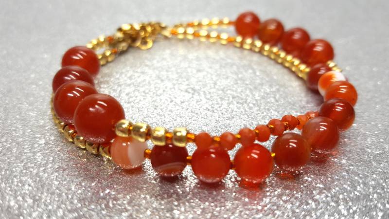 Doppelsträngiges Armband | Länge 20 cm + 3 Verlängerung in Karminrot Mit 6-, 8 Mm Achatsteinen Und 2, 5 Glasperlen Doppelsträngiges Armband | Länge 20 cm + 3 Verlängerung in Karminrot Mit 6-, 8 Mm Achatsteinen Und 2, 5 Glasperlen von AnkaaKreationen