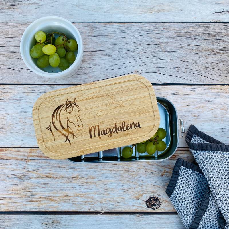 Brotdose Aus Edelstahl Mit Holzdeckel | Personalisiertes Geschenk Namen Für Den Kindergarten Oder Die Krippe Brotbox Zum Geburtstag Brotdose Aus Edelstahl Mit Holzdeckel | Personalisiertes Geschenk Namen Für Den Kindergarten Oder Die Krippe Brotbox Zum Geburtstag von AnkeskreativeSuite