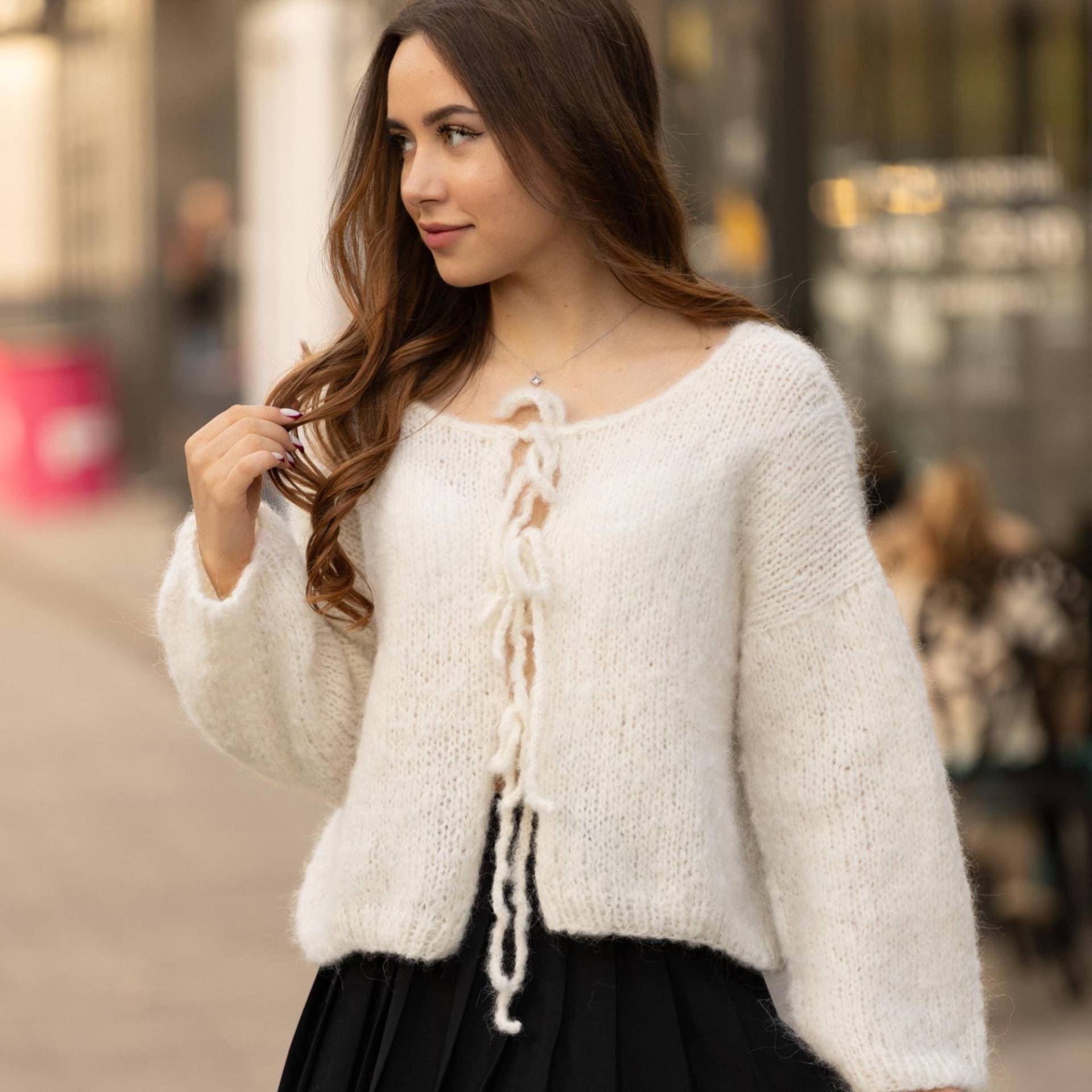 Alpaka-Mischung Strickjacke Krawatte Taille, Ballon-Ärmel von Anlusso