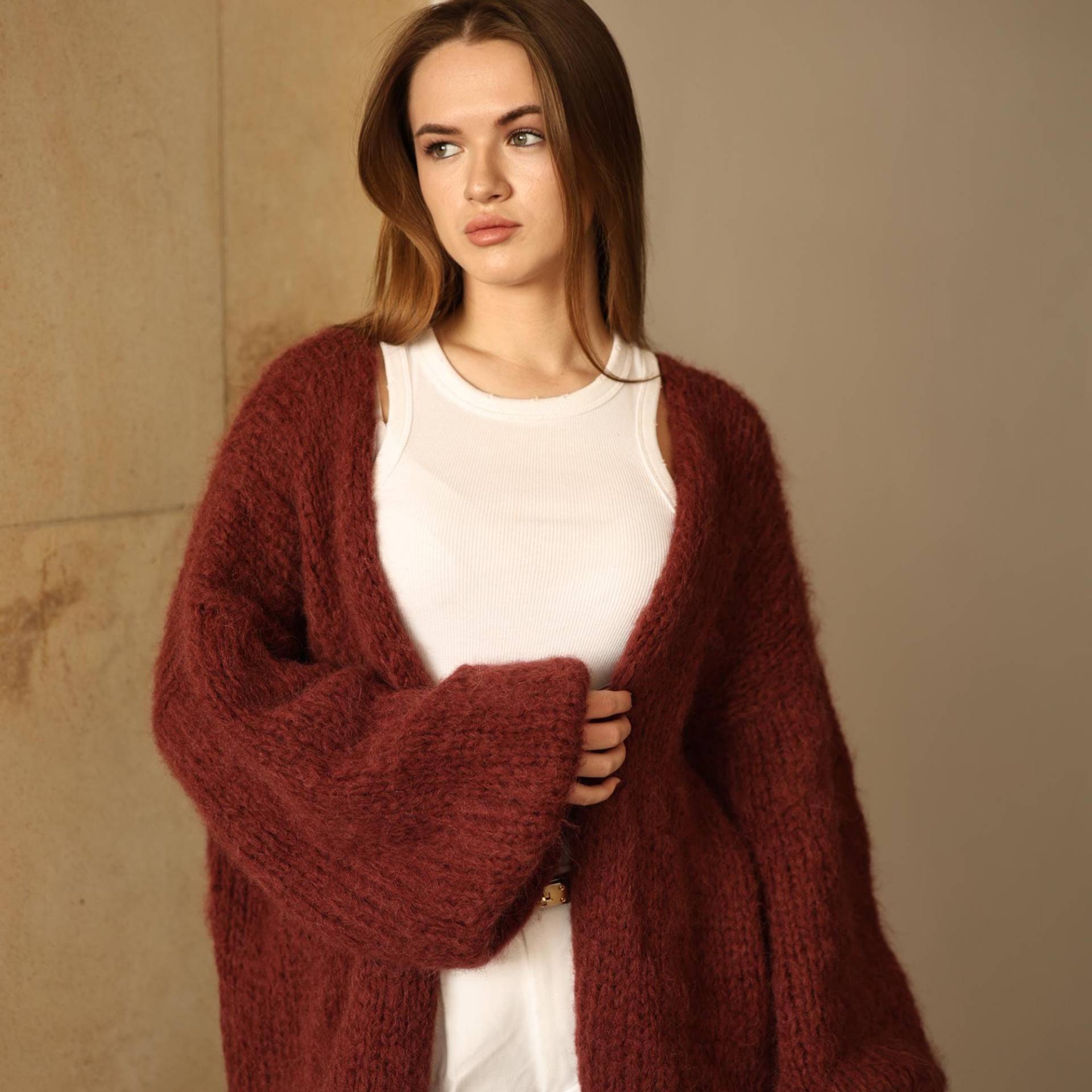 Bordeaux Mohair Strickjacke Handgefertigter Oversized Alpaka Pullover, Kuscheliges Winter Geschenk von Anlusso