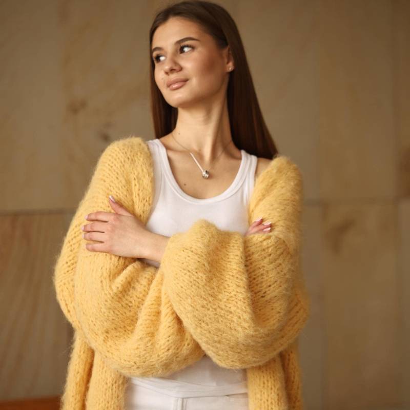 Handgestrickter Cardigan Oversized Gemütliche Strick Jacke Mode Damen von Anlusso