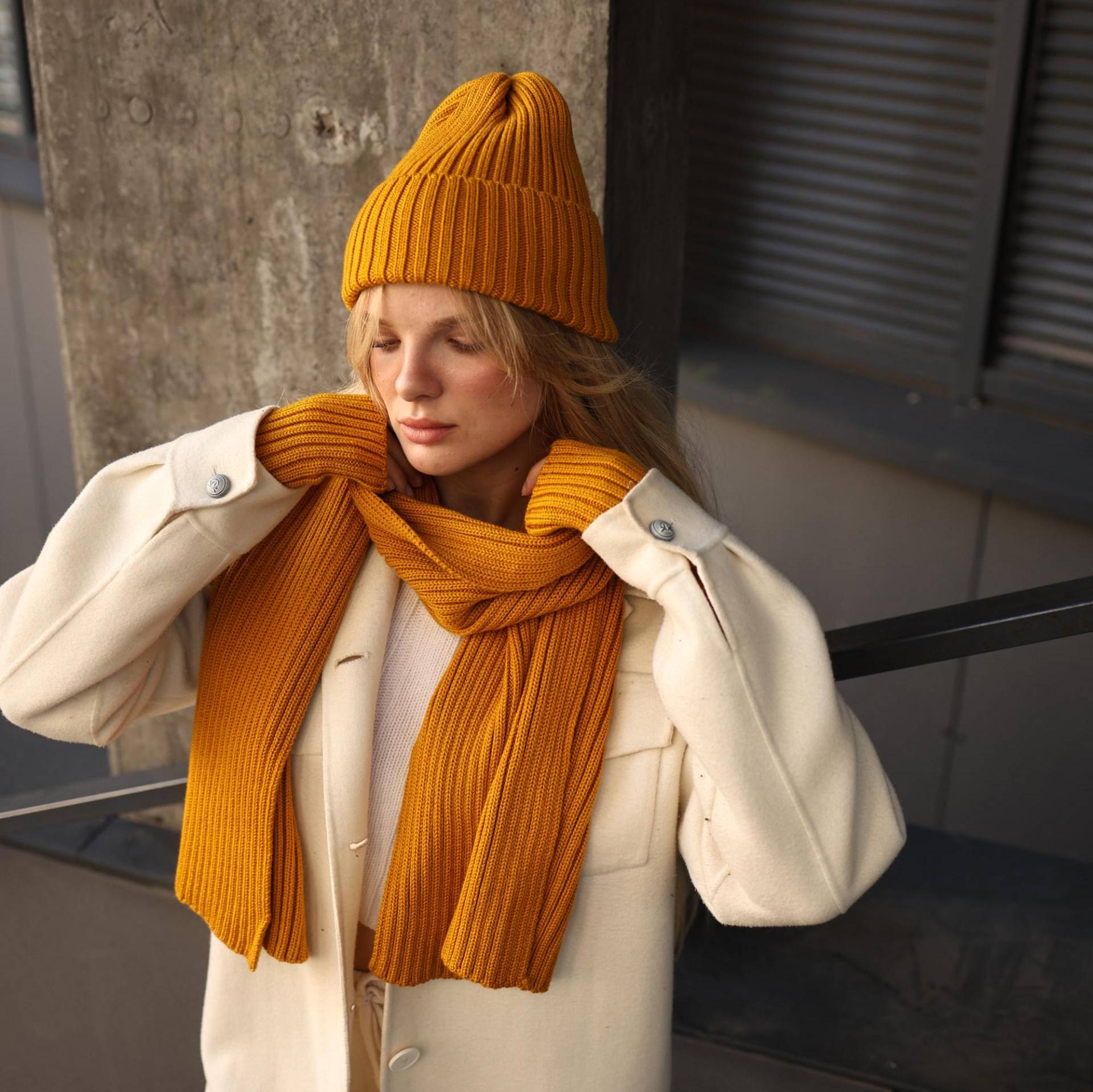 Set Aus Hut Schal Handschuhe Senf Premium Merino Wolle Materialien Elegant Damen Warm Casual Accessoire Einzigartiges Geburtstagsgeschenk Für Frauen Set Aus Hut Schal Handschuhe Senf Premium Merino Wolle Materialien Elegant Damen Warm Casual Accessoire Einzigartiges Geburtstagsgeschenk Für Frauen von Anlusso