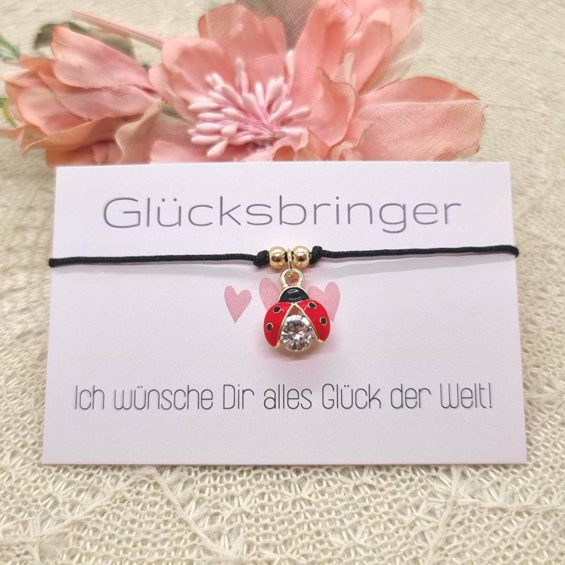 Glücksbringer Makramee Armband Mit Strass Anhänger - Zartes Marienkäfer von GluecksengeI