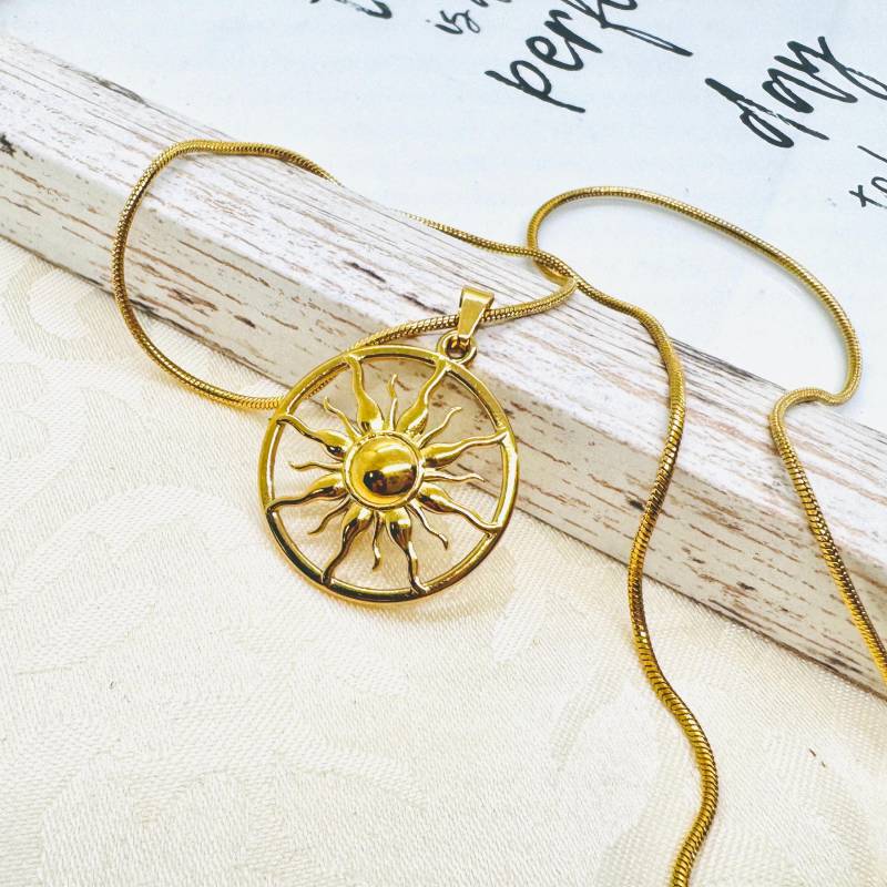 Goldene Halskette Aus Edelstahl 18 K Vergoldet Mit Sonne Anhänger- Länge 41 cm + 6 Verlängerung - Geschenk Für Frauen von GluecksengeI