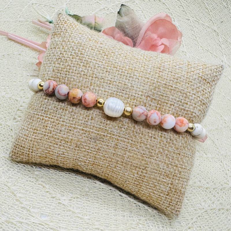 Perlen Armband Mit Süßwasserperle Und Naturstein - Zartes Makramee Verstellbar Geschenk Für Sie von GluecksengeI