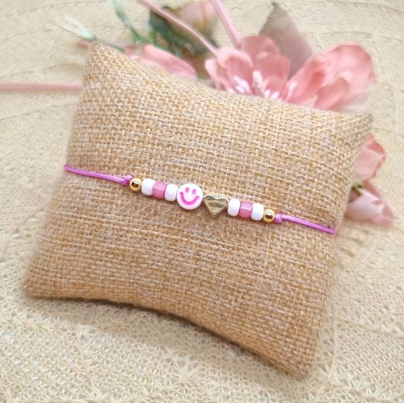 Smiley Makramee Armband Mit Herz - Zartes Freundschaftsarmband Geschenkidee Freundin von GluecksengeI